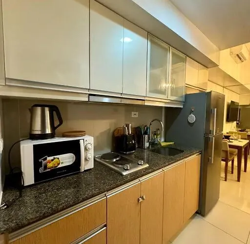 Apartment One Uptown Stylish Retro *