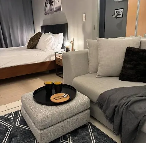 One Uptown Stylish Retro Apartment *